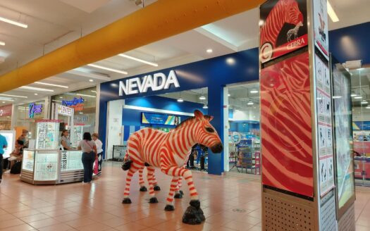 Se vende local comercial en Albrook Mall – MLS 22776
