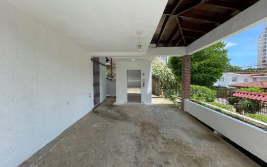 Venta de casa dos pisos en La Loma (Hato Pintado) – MLS 23194