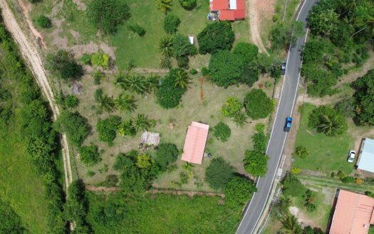 Finca con árboles frutales, pequeña casa de campo – MLS 23389