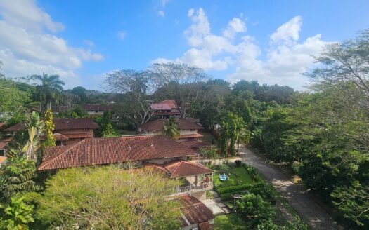 Espectacular Apartamento Penthouse con Vista Panoramicas al Canal de Panama – MLS 23240