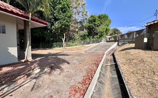 Venta de casa en El Cocal de Las Tablas. – MLS 23236