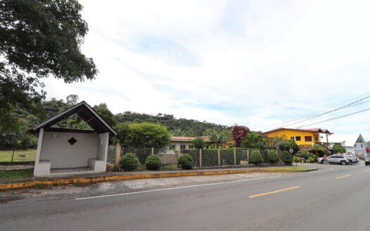 Corner Lot Property for Sale on Boquete – MLS 23247