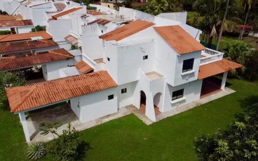 VILLA DE PLAYA 4 RECAMARAS – MLS 23245