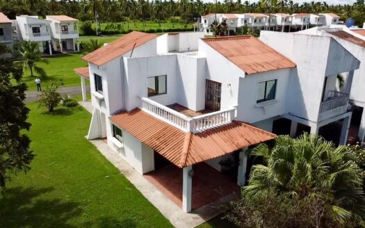 VILLA DE PLAYA 4 RECAMARAS – MLS 23245