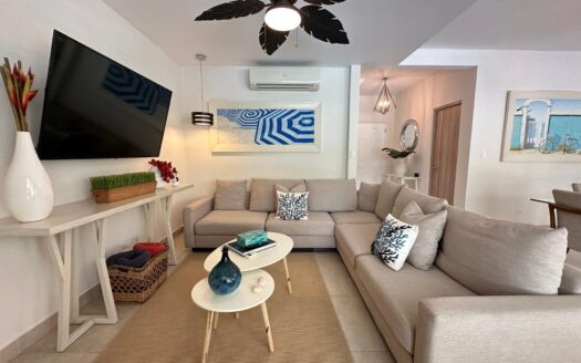 VENTA DE CASA DE DOS NIVELES CON PISCINA – BIJAO – MLS 23264