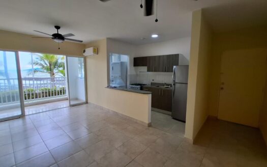 Venta de Apartamento en PH Altamarina, Playa Dorada – MLS 23263