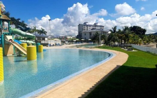 Venta de Apartamento en PH Altamarina, Playa Dorada – MLS 23263