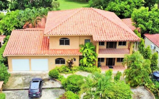 Casa en Coronado Golf Panama – MLS 23272