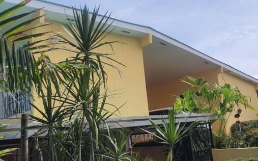 Venta de Casa en Las Acacias, Betania – MLS 22064