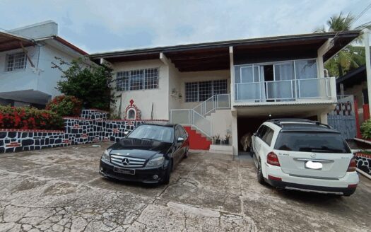 Se vende casa en Altos de Betania – MLS 23291