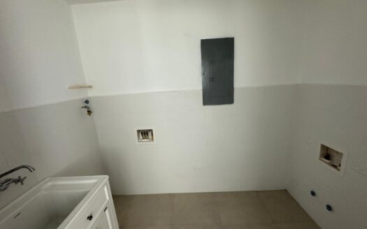Se vende apartamento en PH Condado Heights (Condado del Rey) – MLS 23302