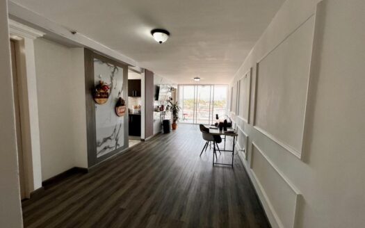 Venta de Apartamento en PH Royal Tower, Carrasquilla – MLS 23313