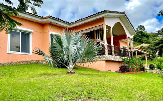 Venta: Casa 3 recámaras en Trinity Hills Valley, Capira – MLS 23323