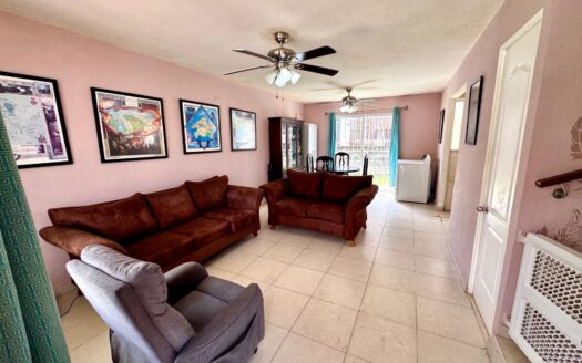 Venta de casa en esquina Residencial Aragón (Arraiján) – MLS 23354