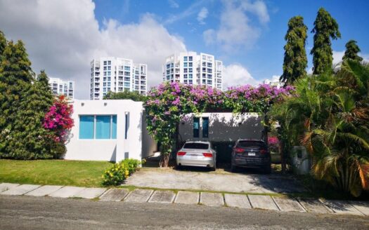 Casa en Playa Blanca – MLS 23352