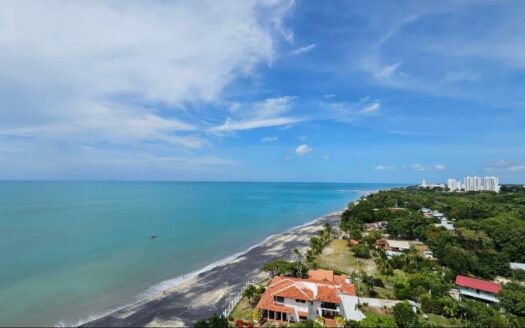 APARTAMENTO EN VENTA FRENTE AL MAR – FARALLÓN – MLS 23362