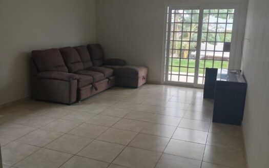 BANCO VENDE CASA EN RESIDENCIAL EL LIMÓN CHORRERA – MLS 23374