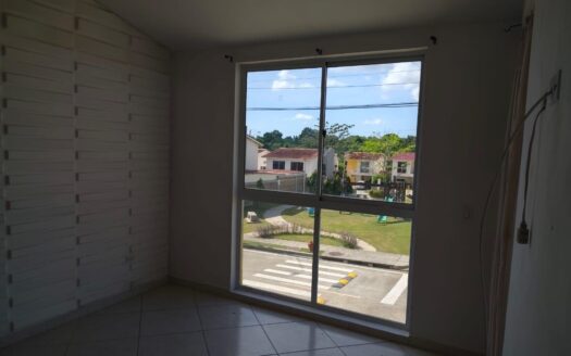 Banco Vende casa en Ph residencial Santillana Arraiján – MLS 23372