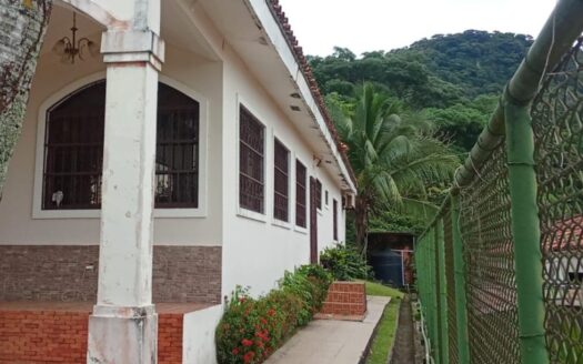 Casa en Las Cumbres cerca del Lago – MLS 23132