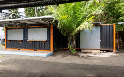 Bar y restaurante de playa en Puerto Armuelles – MLS 23171
