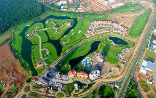 The Ivy Tower, Santa Maria – MLS 23162