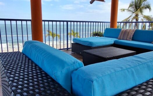 Casa frente al mar en Playa El Palmar – MLS 22730