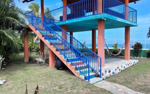 Casa frente al mar en Playa El Palmar – MLS 22730