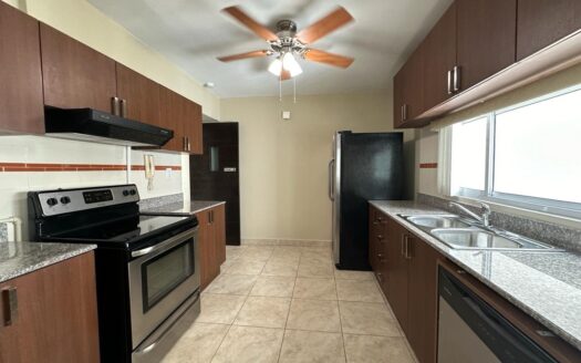 Vendo Apartamento en P.H. Kubic – MLS 19509