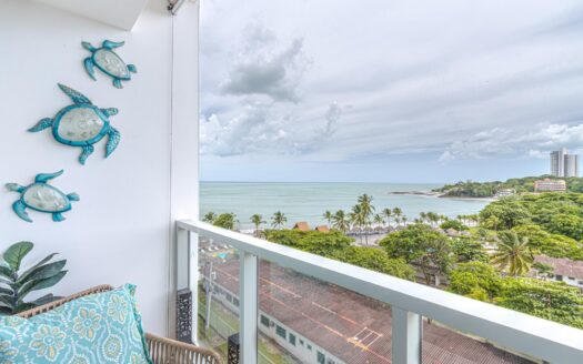 Unidad Final Frente al Mar Renovada Royal Palm – MLS 23185