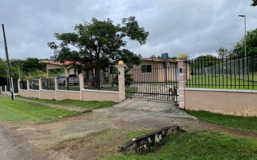 Amplia Casa de 3 Recamaras, en San Pedro del Espino – MLS 23130