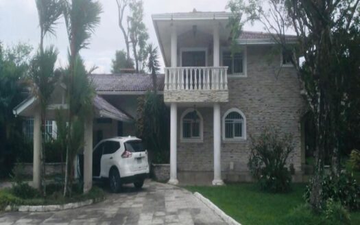 Donde el Silencio Tiene Valor — Residencia con Potencial en El Valle de – MLS 23098