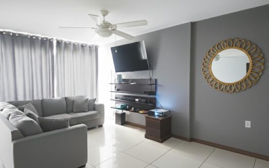 CONDADO DEL REY, 3 RECAMARAS Y 2 BAÑOS – MLS 23613