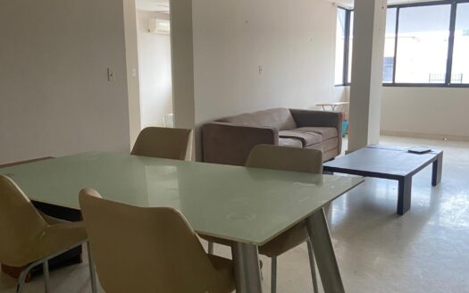 Venta de apartamento en La Alameda – MLS 23683