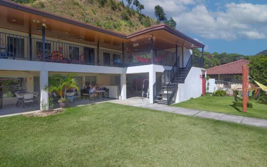 Fantástico y exitoso hotel en el centro de Boquete – MLS 23702