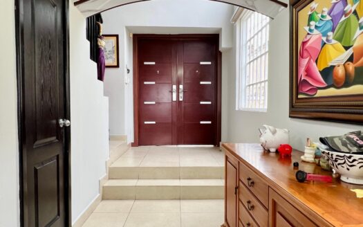 VENTA de CASA en Bosques de Las Cibeles, Altos de Panamá – MLS 23525