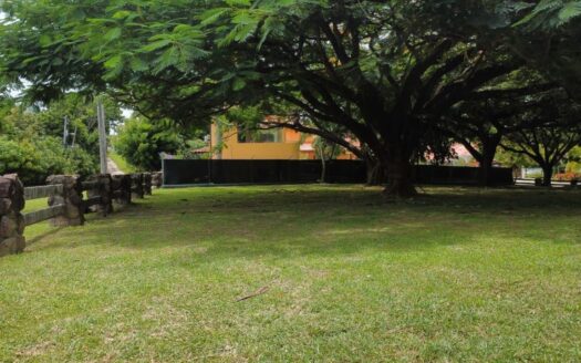 VENTA DE TERRENO EN PUNTA BARCO – MLS 23455