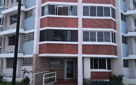 SE VENDE APARTAMENTO EN LLANO BONITO – MLS 23861