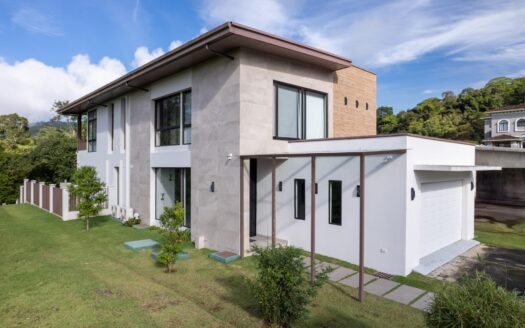 Lujo llave en mano en Lucero Golf & Country Club – MLS 23845