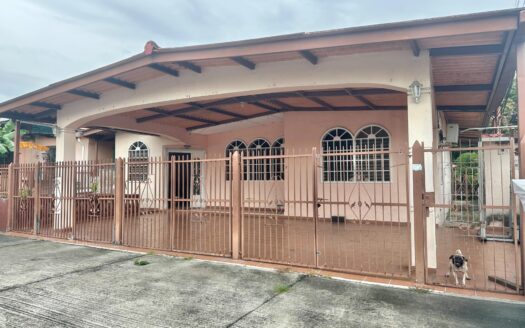 Venta Casa Lefevre 44 en Parque Lefevre – MLS 23961