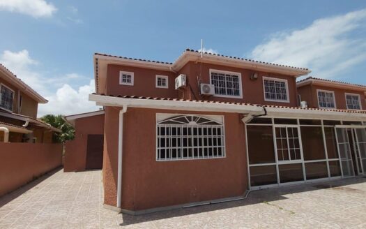 Venta / alquiler de casa en PH Albader 1, Colón – MLS 23530