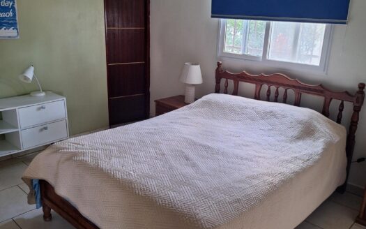 Excelente propiedad frente a la playa en Juan Gallego – MLS 23540