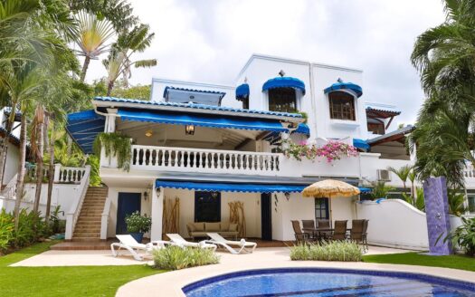 Dúplex de 6 Habitaciones con Vista al Mar en Venta – MLS 23560