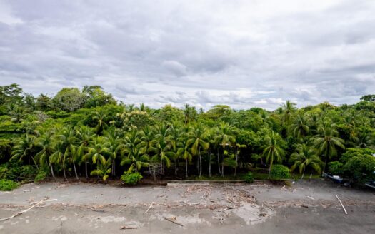 Más de un acre de terreno titulado frente al mar en Puerto Armuel – MLS 23595