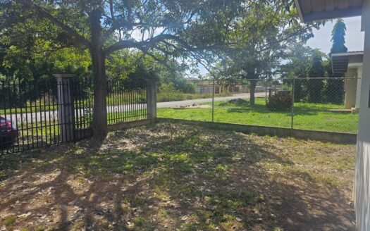 Se Vende Amplia Casa – MLS 23615