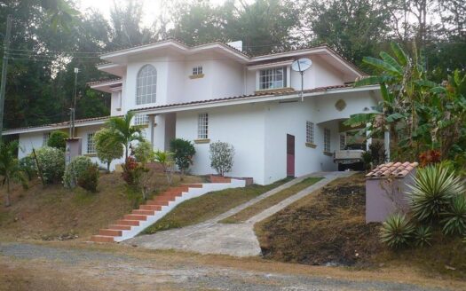 Venta: Casa de 3 recámaras en La Chorrera – MLS 23828