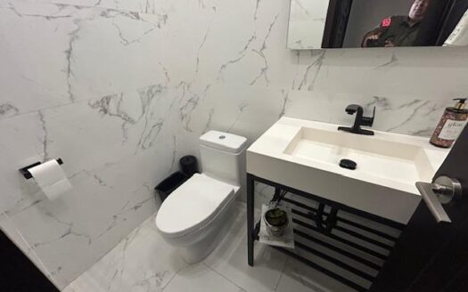 VENTA CASA EN SUNSET COAST ESPECTACULAR – MLS 23794