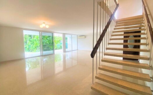 En Alquiler o Venta En Calle Sin Salida – Altos del Golf – MLS 23478