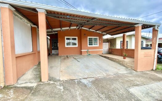 Se vende en Val Paraíso en La Chorrera – MLS 23485