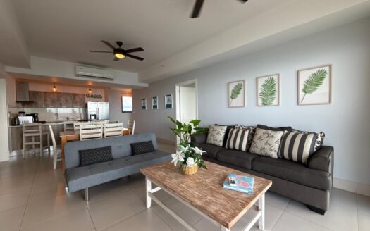 Apartamento frente al mar en la comunidad residencial de San Carlos – MLS 23649