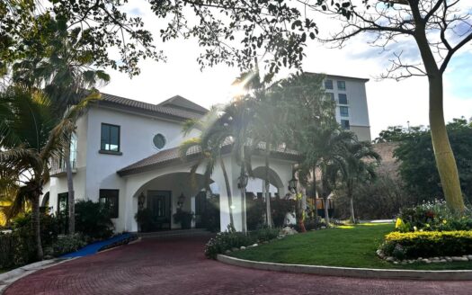 APARTAMENTO EN ENSENADA, PH GALEONES CON GRAN TERRAZA – MLS 23596